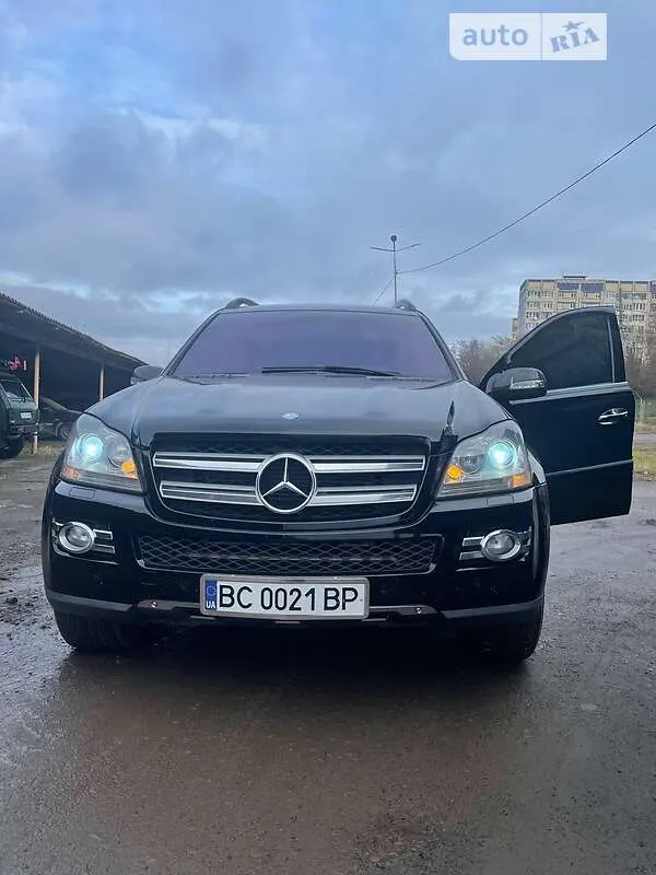 Mercedes-Benz GL-Class