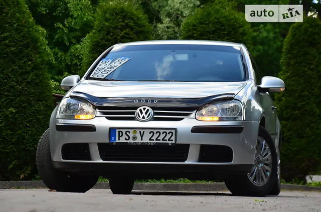 Volkswagen Golf V 1.6 MPI