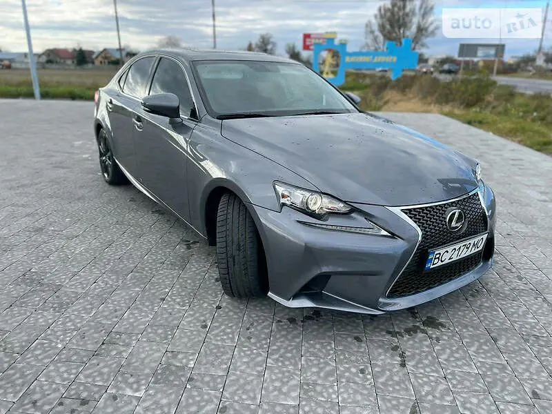 Lexus IS 250