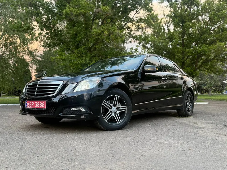 Mercedes-Benz E220