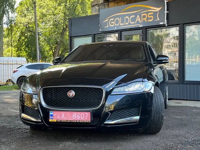 Jaguar XF