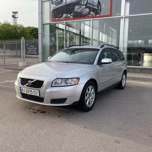 Volvo V50