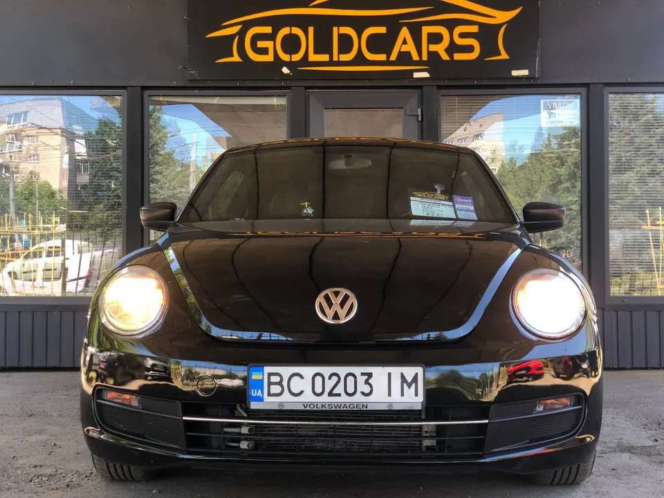 Volkswagen BEETLE