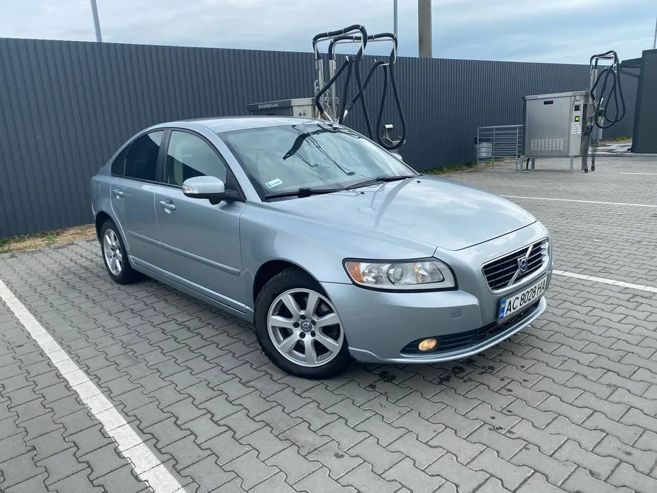 Volvo S40