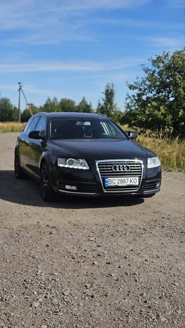 Audi в збереженому стані. Машинка