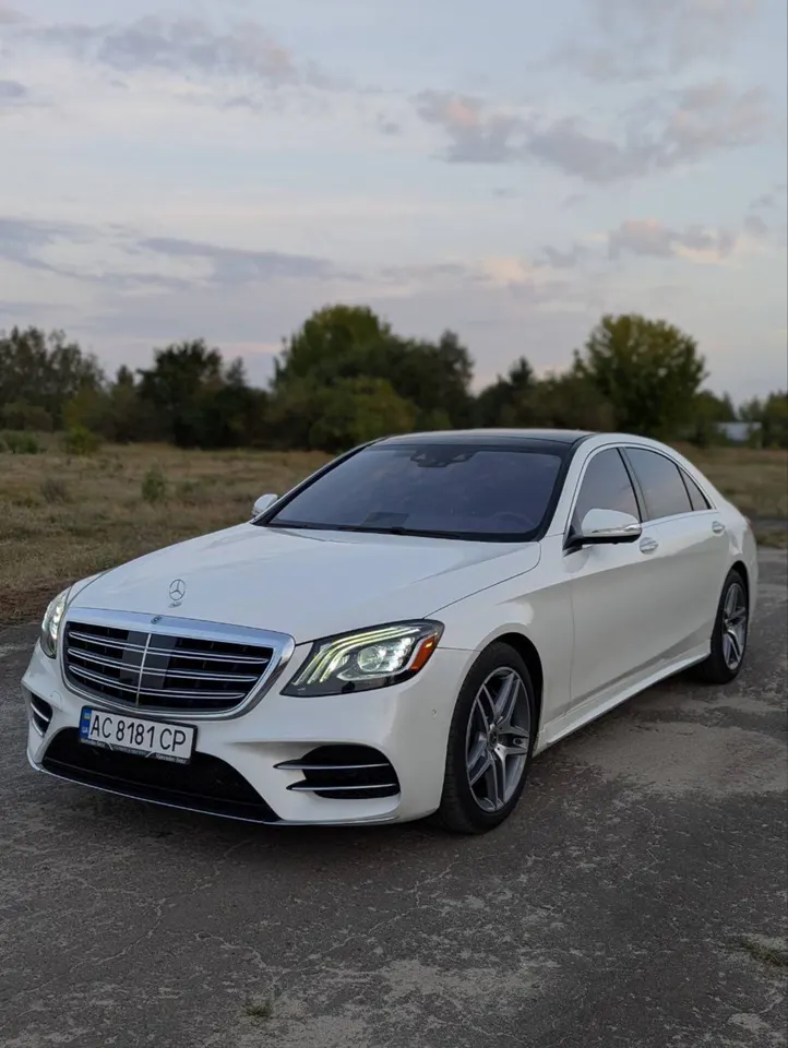 Mercedes-Benz S560