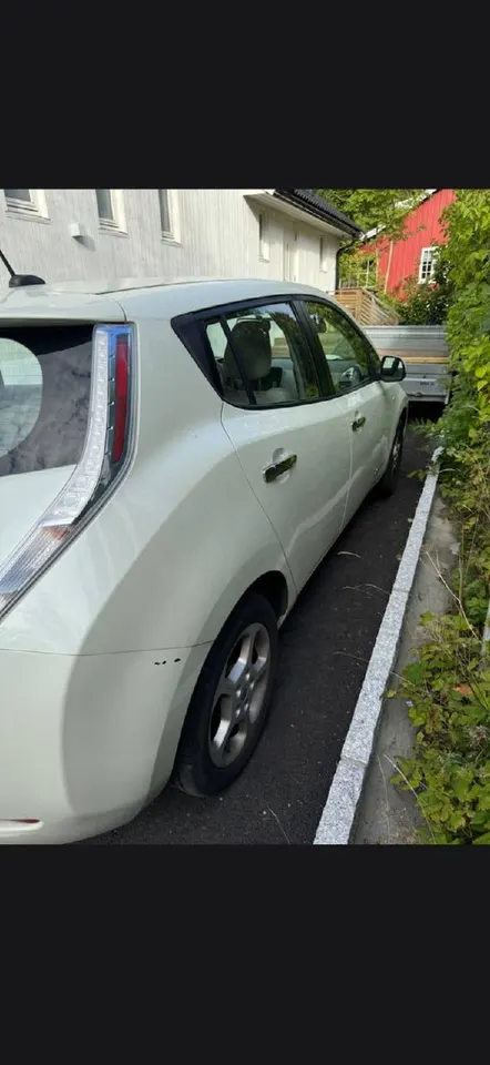 Nissan Leaf — фото 4