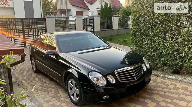 Mercedes-Benz E 270 Avangarde