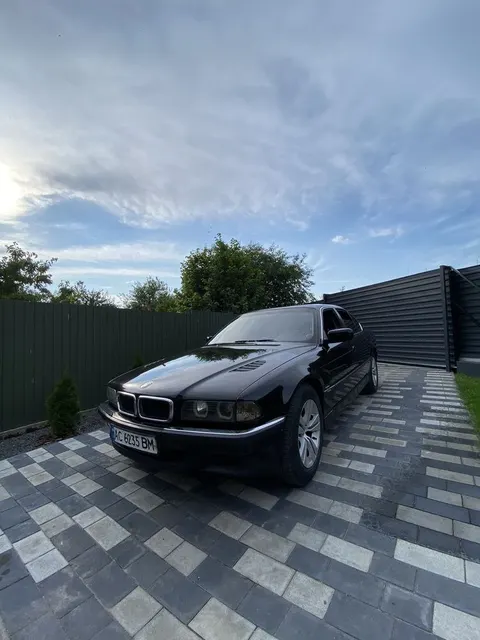 BMW 7 Series E38 M50B30