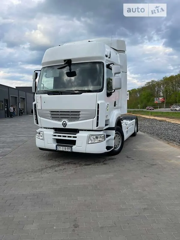 Renault Premium