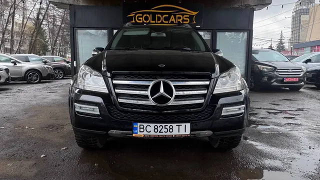 Mercedes-Benz GL 550