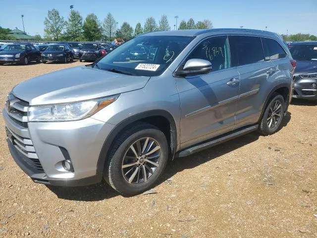 Toyota HIGHLANDER SE
