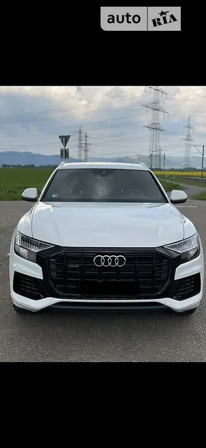 Audi Q8