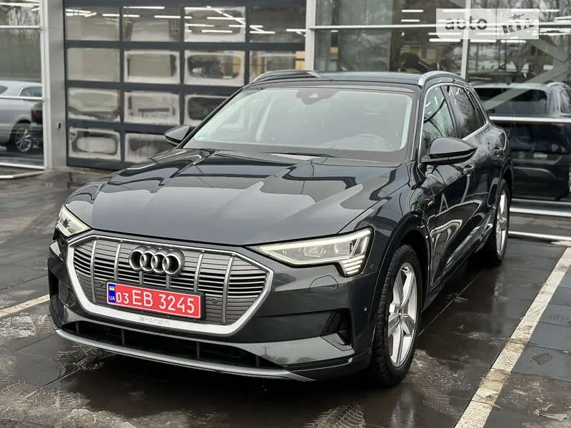Audi e-tron