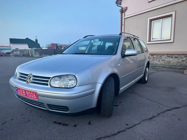 Volkswagen Golf 4