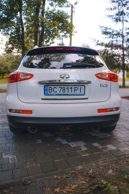 Infiniti EX 25