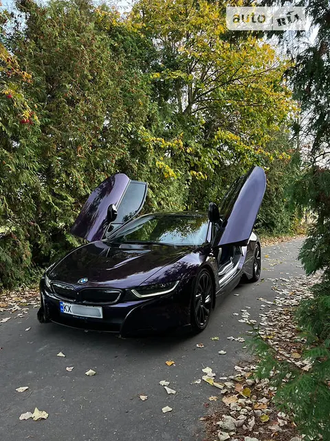 BMW I8