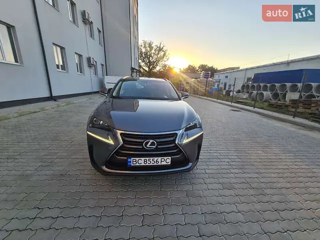 Lexus NX