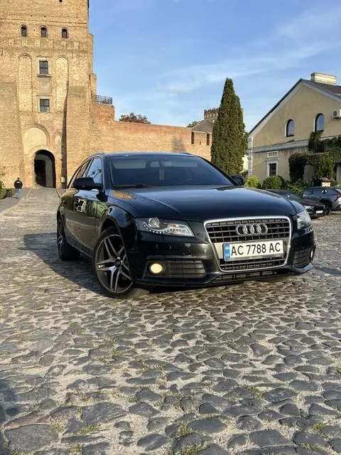 Audi A4B8