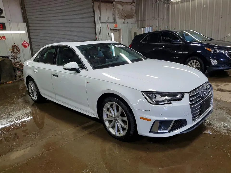 Audi A4 PREMIUM PLUS S-Line