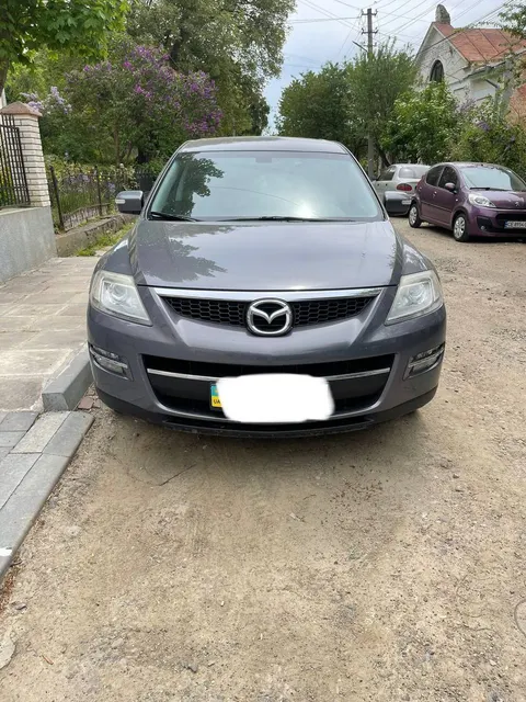 Mazda CX-9 в хорошем состояние