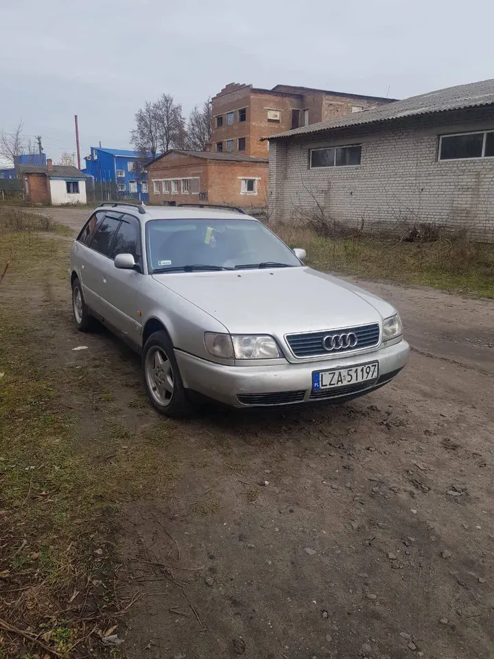 Audi A6 C4