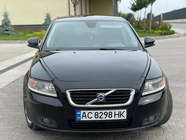 Volvo V50