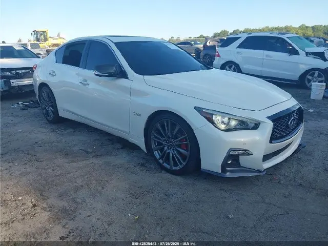 Infiniti Q50 3.0T RED SPORT