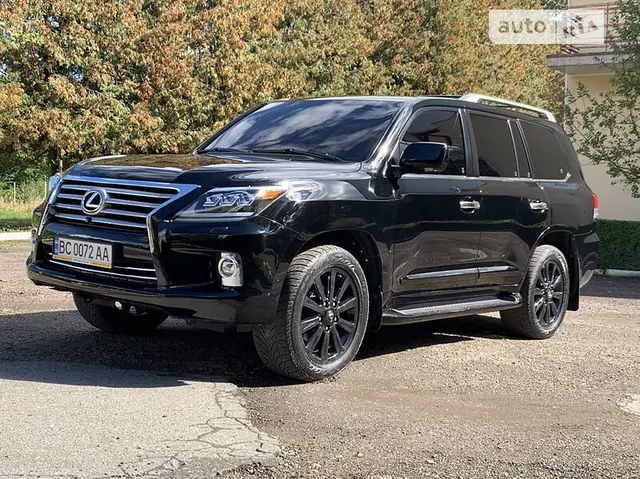 Lexus LX