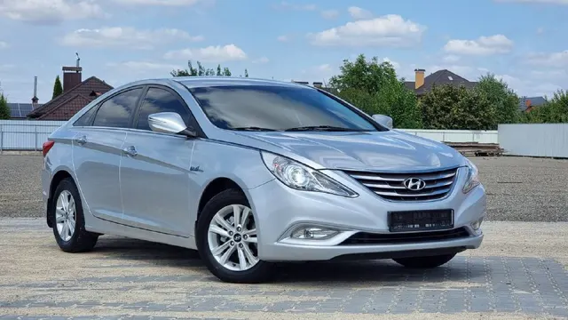 Hyundai SONATA
