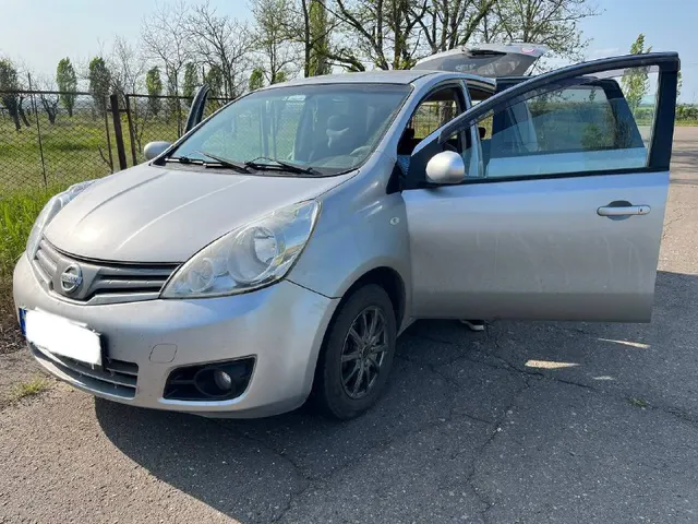 Nissan note