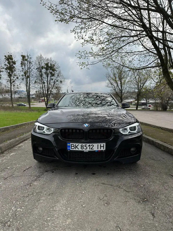 BMW 328i