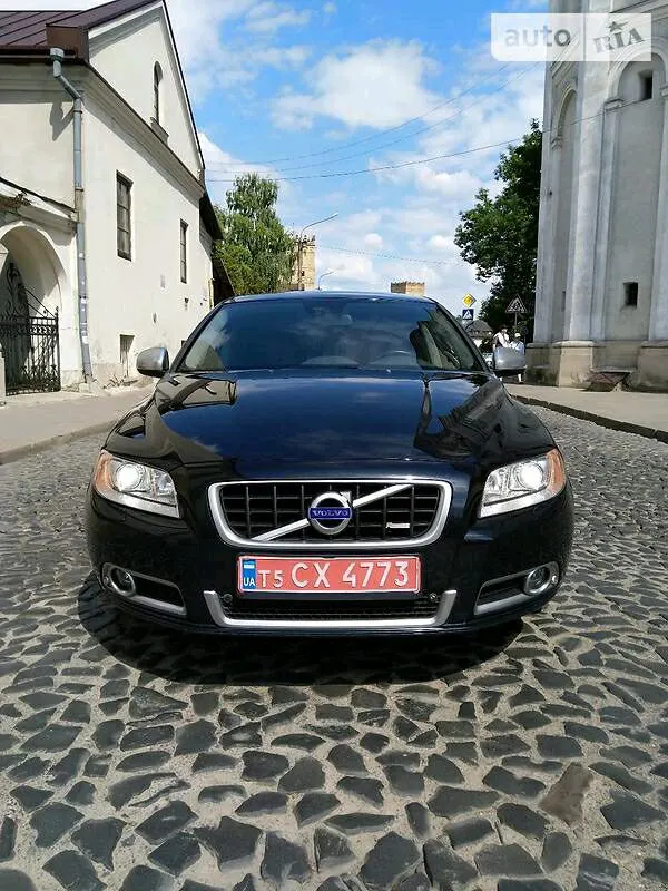 Volvo V70 D4 2013. Свіжопригнаний