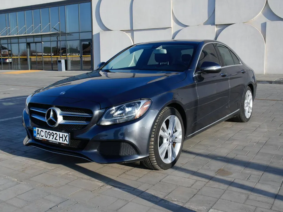 Mercedes-Benz C300