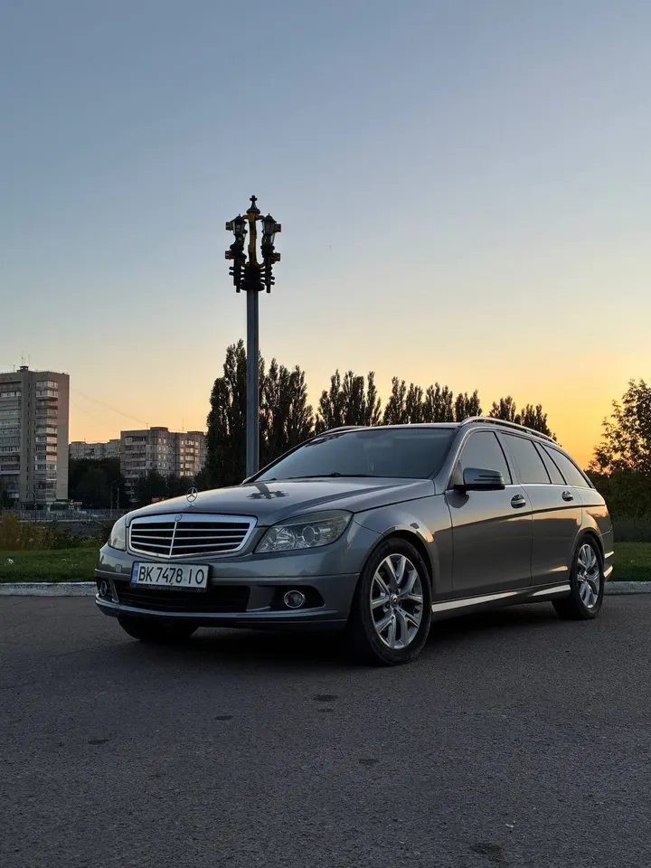 Mercedes-Benz C220