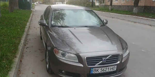 Volvo S80