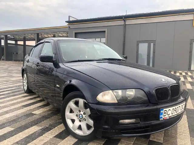 BMW 320 дизель 2.0 механіка