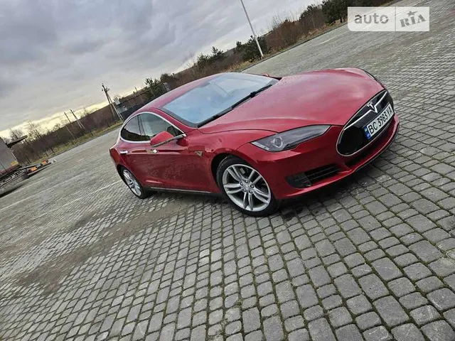 Tesla Model S