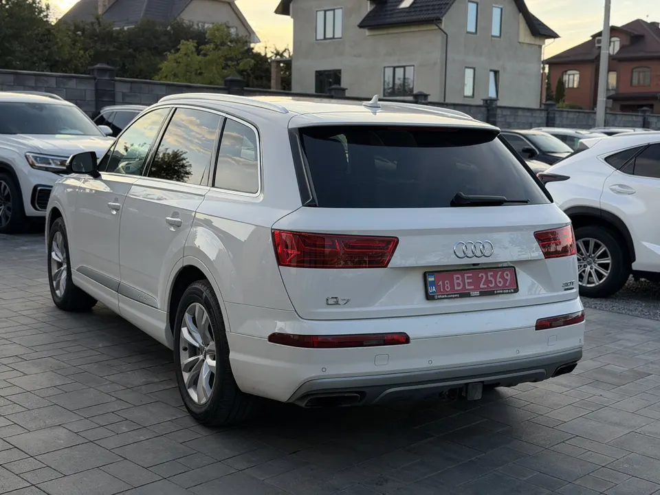 Audi Q7 — фото 4