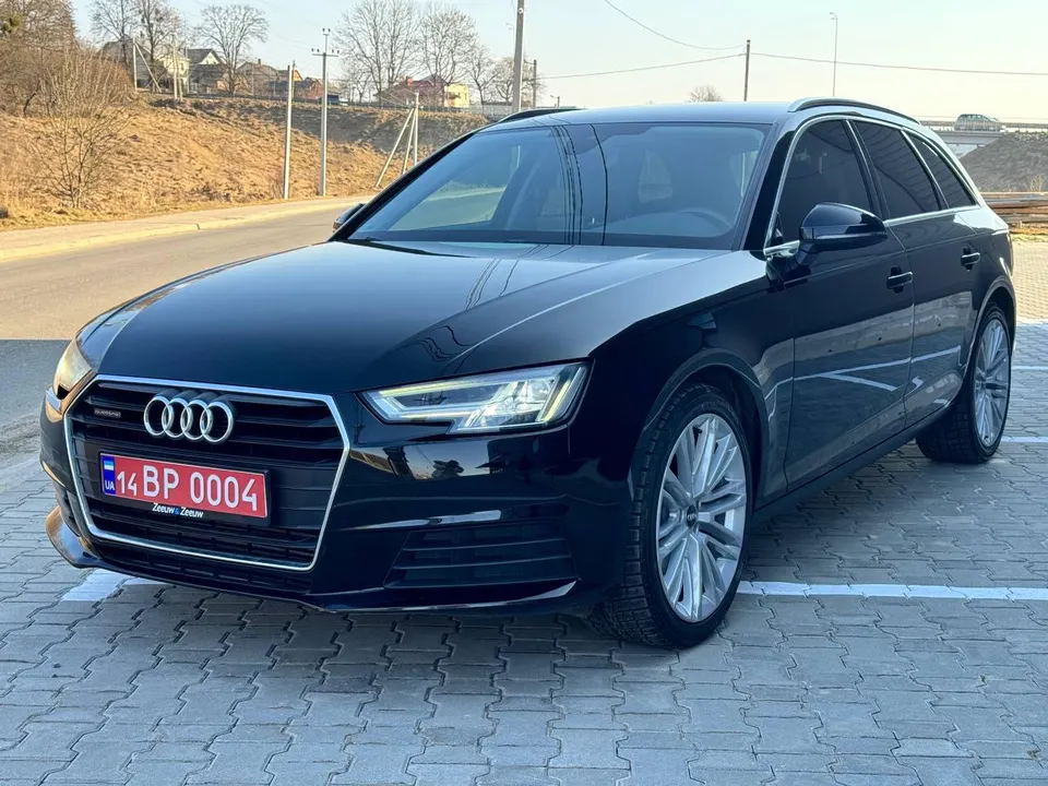 Audi A4B9 Premium Quattro