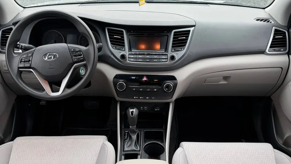 Hyundai TUCSON SE — фото 9