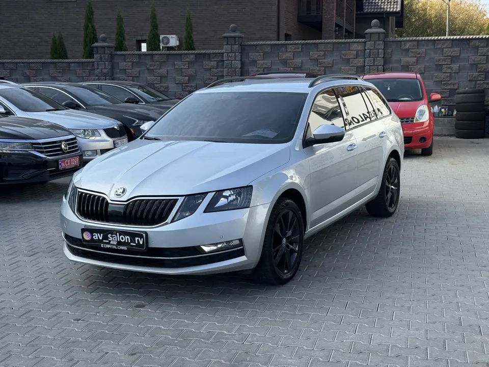Skoda Octavia — фото 4