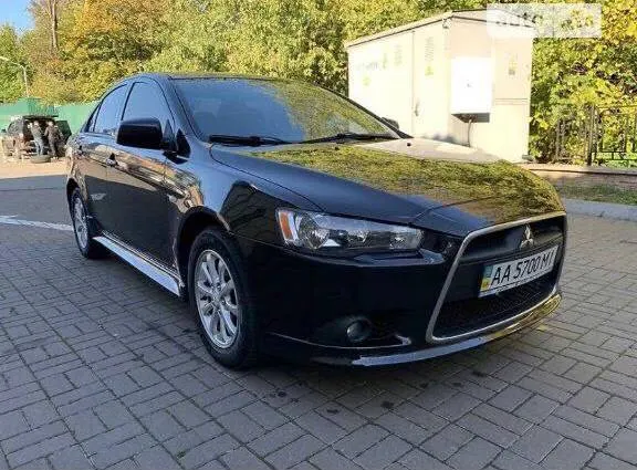Mitsubishi Lancer
