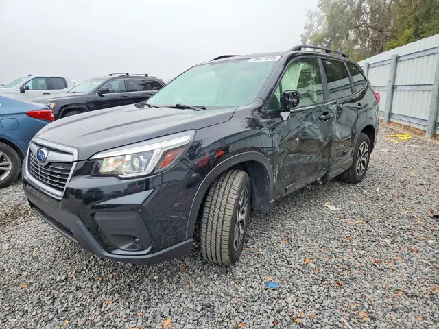 Subaru FORESTER PREMIUM