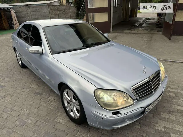 Mercedes-Benz S-Class
