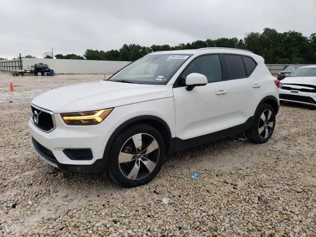 Volvo XC40 T5 MOMENTUM
