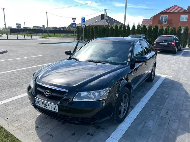 Hyundai Sonata