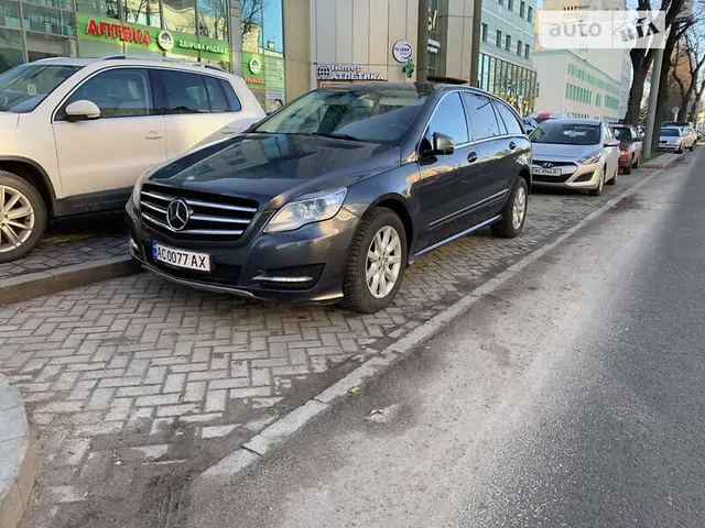 Mercedes-Benz R-Class