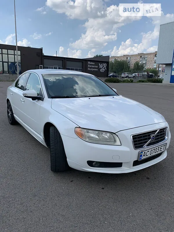 Volvo S80