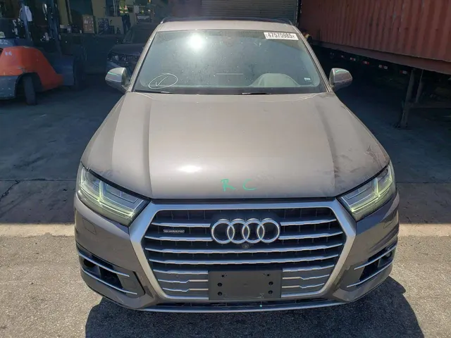 Audi Q7 Premium Plus